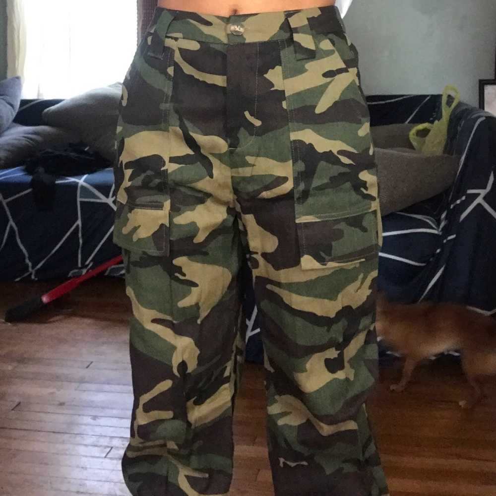 Cargo pants - Picture 3 of 3